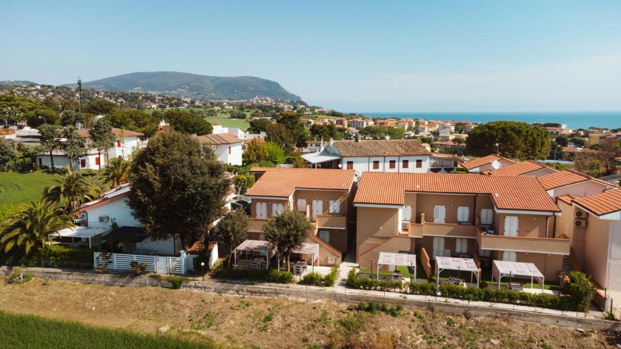 Pietra Bianca Residence Numana Exteriör bild